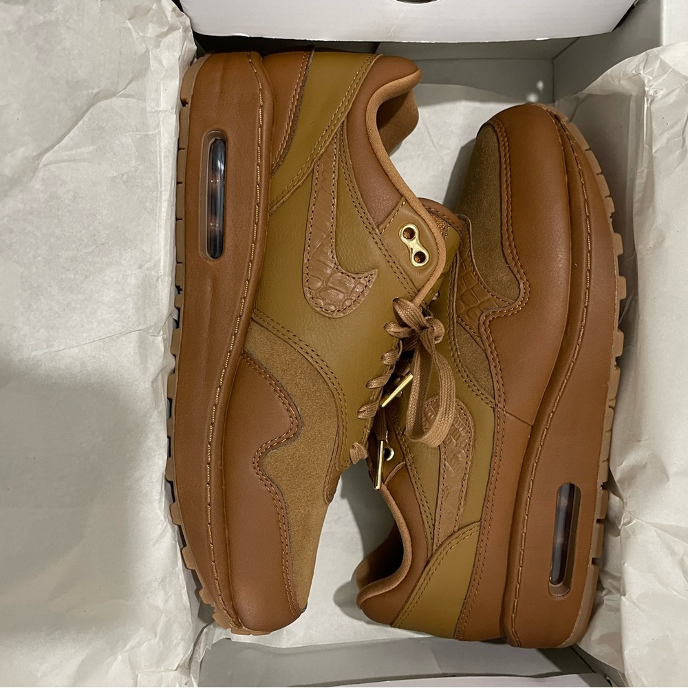 NIB Nike Air Max 1 ‘87 NBHD